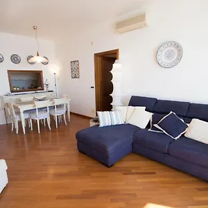 Splendido Fronte Mare Con Box Doppio Appartamento
